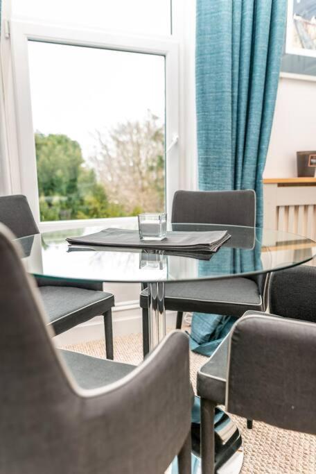 * Popular * Stunning Quiet Apartment By The Sea Torquay Buitenkant foto