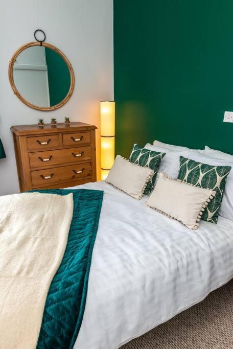 * Popular * Stunning Quiet Apartment By The Sea Torquay Buitenkant foto